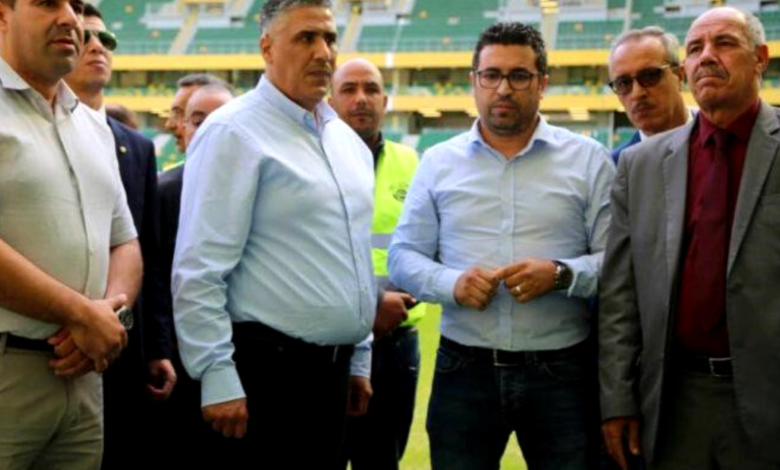 Le ministre de l’Habitat, de l’Urbanisme et de la Ville, Mohamed Tarek Belaribi, effectue une visite d’inspection au stade de Tizi Ouzou - Boonyan Info